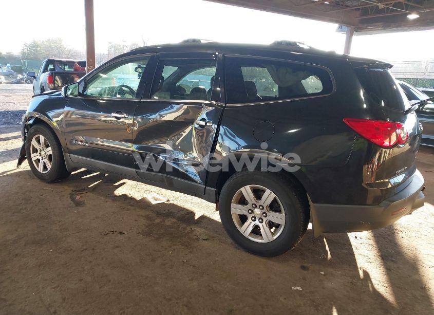 Photo 3 of 2009 Chevrolet Traverse LT (VIN 1GNEV23DX9S121810)