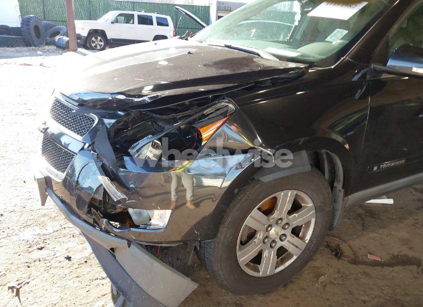 Photo 6 of 2009 Chevrolet Traverse LT (VIN 1GNEV23DX9S121810)