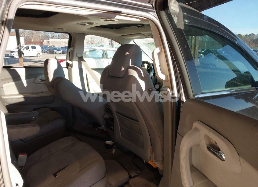 Photo 8 of 2009 Chevrolet Traverse LT (VIN 1GNEV23DX9S121810)