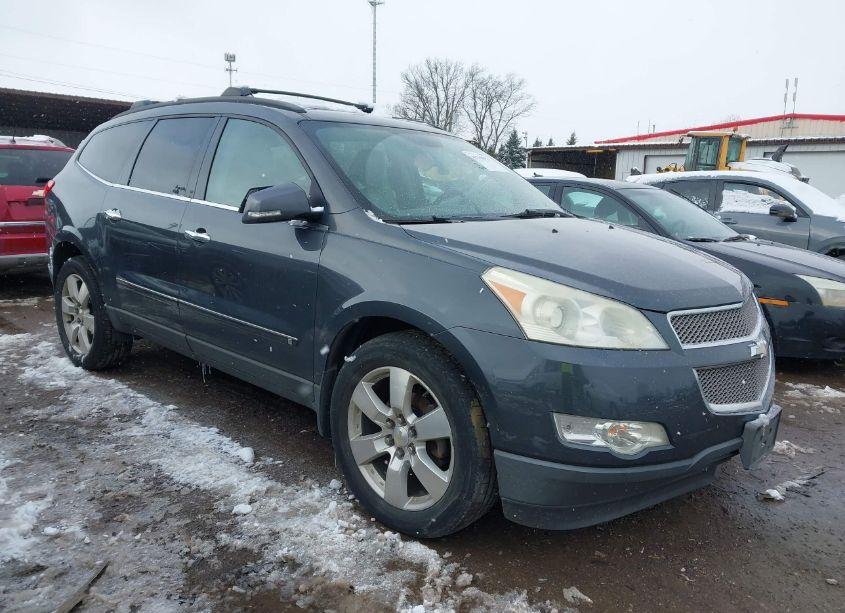 2009 Chevrolet Traverse LTZ (VIN 1GNEV33D19S105646) main photo