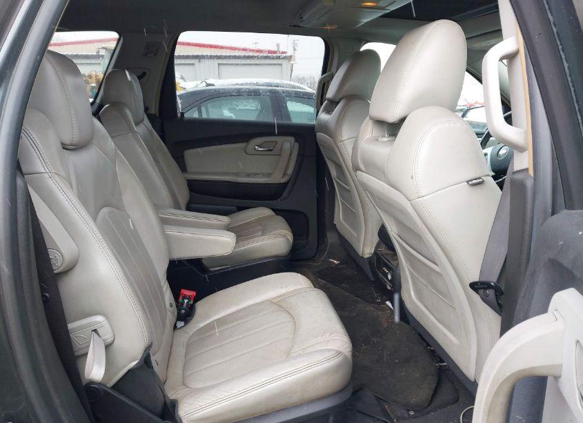 Photo 8 of 2009 Chevrolet Traverse LTZ (VIN 1GNEV33D19S105646)