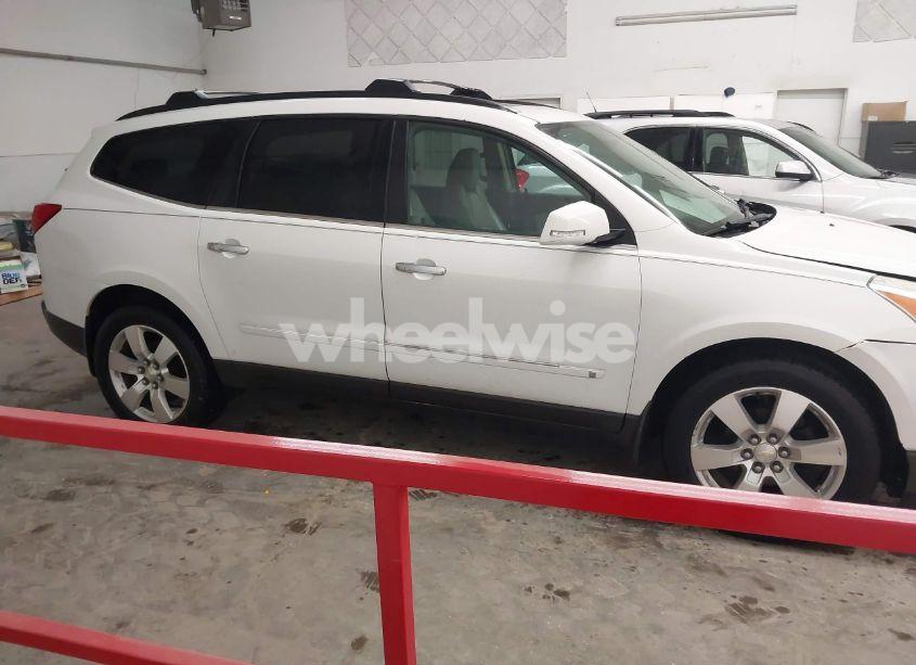 Photo 13 of 2009 Chevrolet Traverse LTZ (VIN 1GNEV33D49S103566)