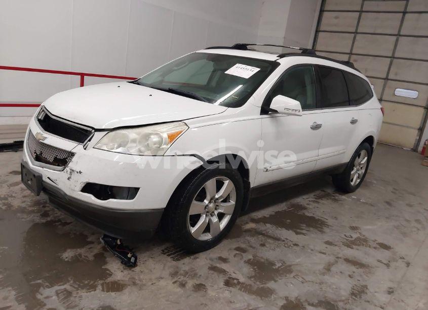 Photo 2 of 2009 Chevrolet Traverse LTZ (VIN 1GNEV33D49S103566)