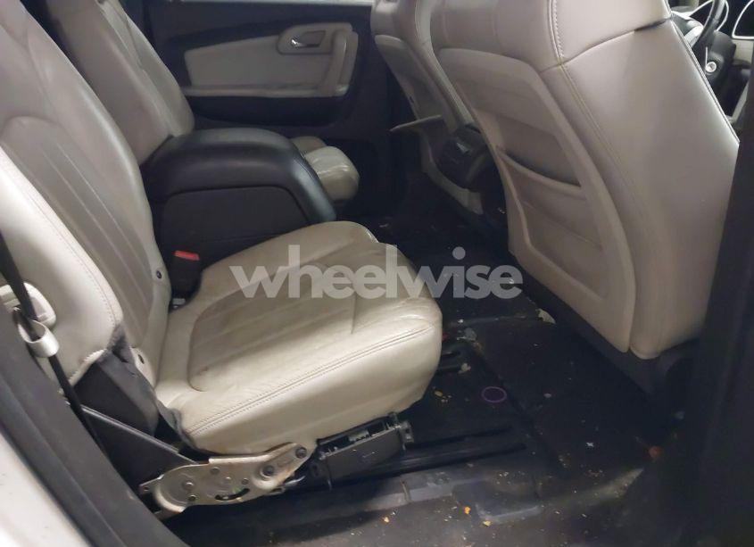 Photo 8 of 2009 Chevrolet Traverse LTZ (VIN 1GNEV33D49S103566)