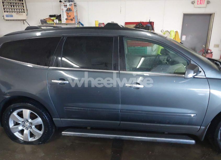 Photo 13 of 2009 Chevrolet Traverse LTZ (VIN 1GNEV33D49S106709)