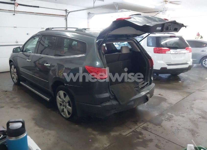 Photo 3 of 2009 Chevrolet Traverse LTZ (VIN 1GNEV33D49S106709)