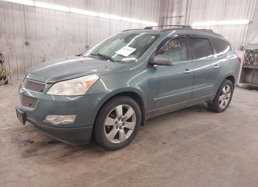 Photo 2 of 2009 Chevrolet Traverse LTZ (VIN 1GNEV33D49S130928)