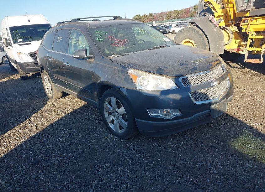 2009 Chevrolet Traverse LTZ (VIN 1GNEV33D69S108025) main photo