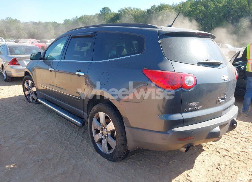 Photo 3 of 2009 Chevrolet Traverse LTZ (VIN 1GNEV33D89S112433)