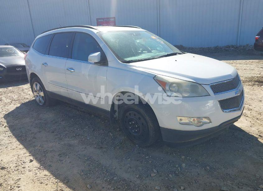 2009 Chevrolet Traverse LTZ (VIN 1GNEV33D89S151068) main photo