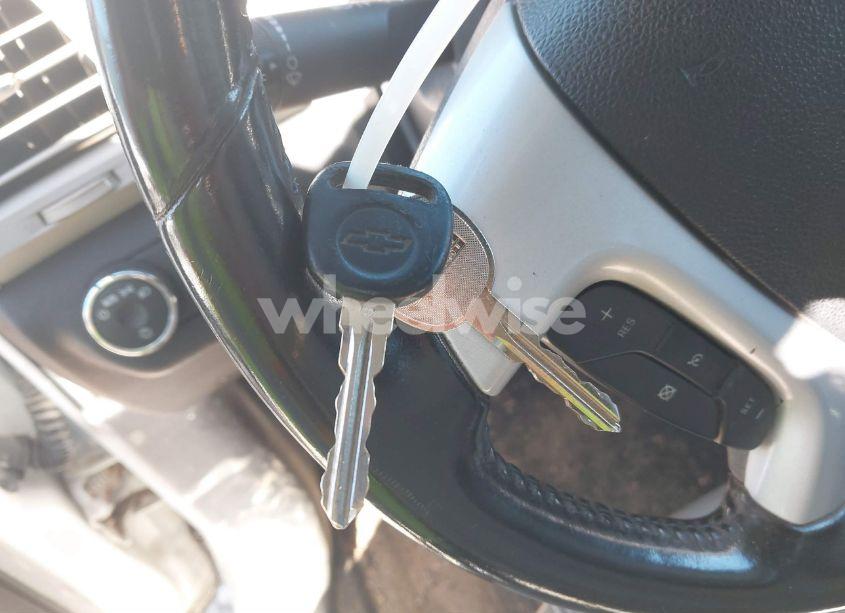 Photo 11 of 2009 Chevrolet Traverse LTZ (VIN 1GNEV33D89S151068)