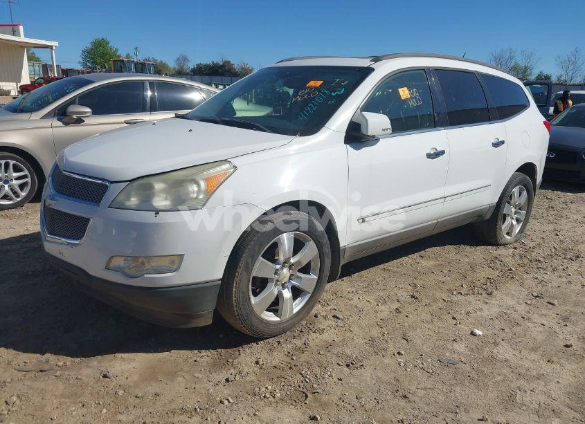 Photo 2 of 2009 Chevrolet Traverse LTZ (VIN 1GNEV33D89S151068)