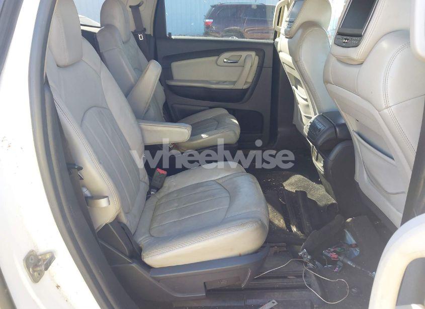 Photo 8 of 2009 Chevrolet Traverse LTZ (VIN 1GNEV33D89S151068)