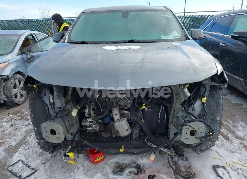 Photo 13 of 2019 Chevrolet Traverse LS (VIN 1GNEVFKW0KJ215961)