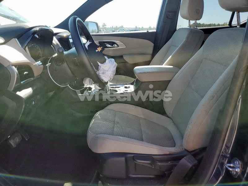 Photo 6 of 2023 CHEVROLET TRAVERSE LS (VIN 1GNEVFKW0PJ204014)