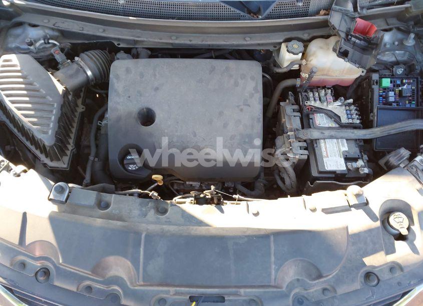 Photo 10 of 2019 Chevrolet Traverse LS (VIN 1GNEVFKW2KJ163247)