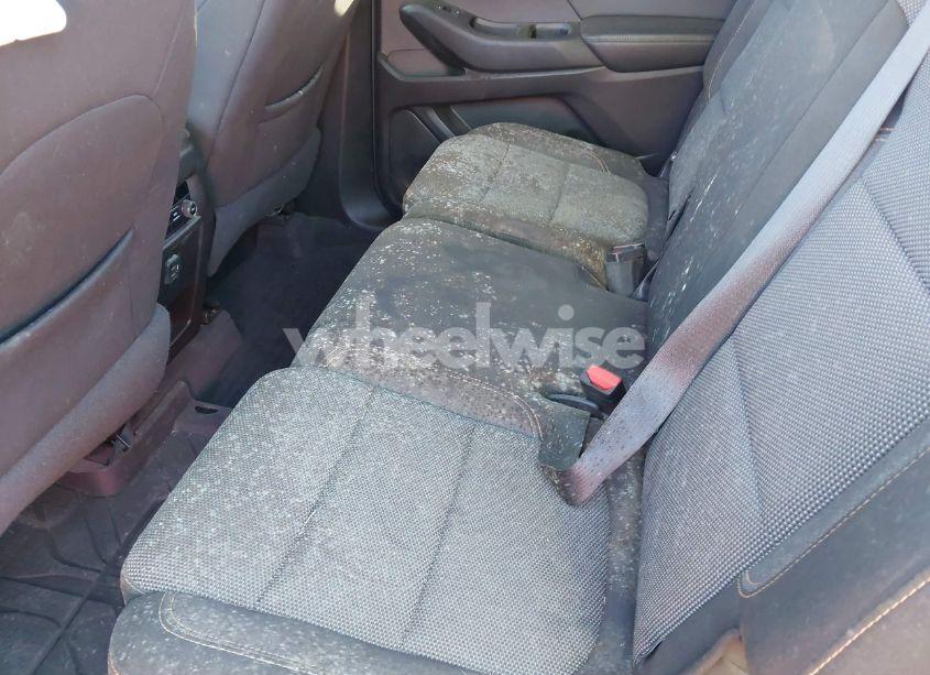 Photo 12 of 2019 Chevrolet Traverse LS (VIN 1GNEVFKW2KJ163247)