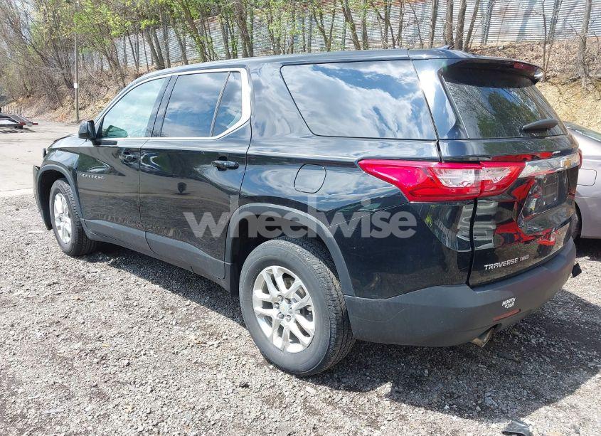 Photo 3 of 2021 Chevrolet Traverse AWD LS (VIN 1GNEVFKW2MJ115220)