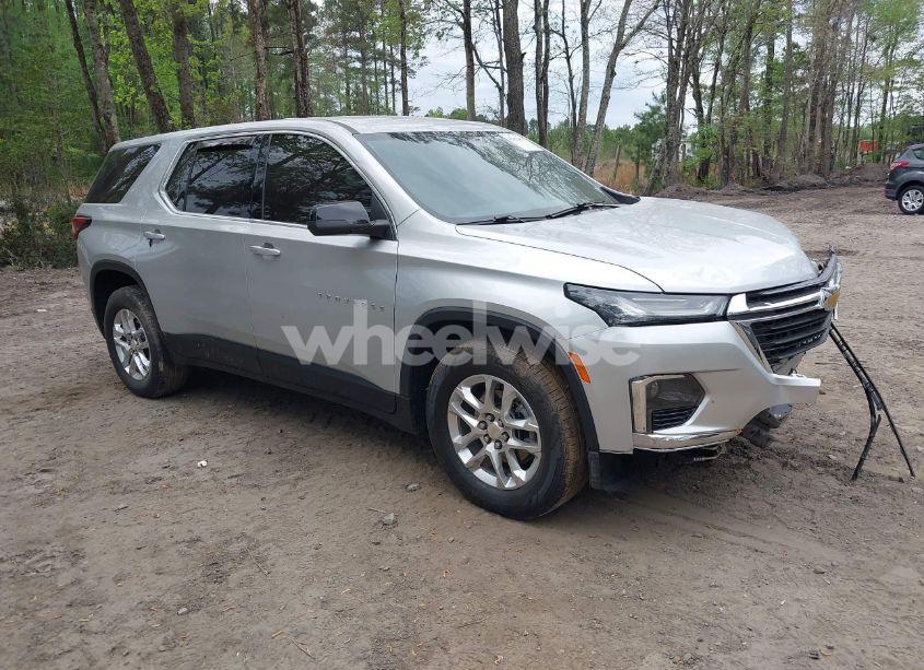 2022 Chevrolet Traverse AWD LS (VIN 1GNEVFKW4NJ101305) main photo