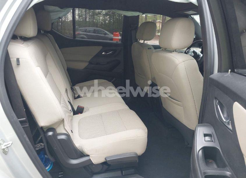 Photo 8 of 2022 Chevrolet Traverse AWD LS (VIN 1GNEVFKW4NJ101305)