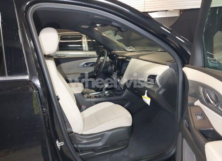 Photo 5 of 2023 Chevrolet Traverse AWD LS (VIN 1GNEVFKW4PJ206915)