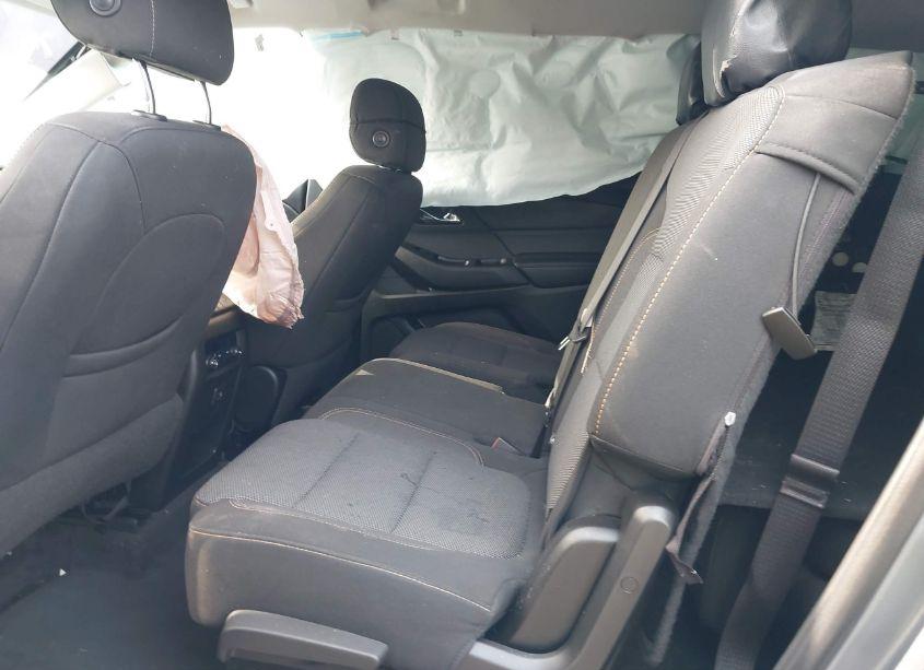 Photo 8 of 2019 Chevrolet Traverse LS (VIN 1GNEVFKW5KJ257915)