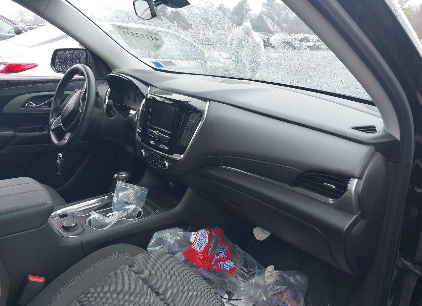 Photo 5 of 2020 Chevrolet Traverse AWD LS (VIN 1GNEVFKW5LJ167763)
