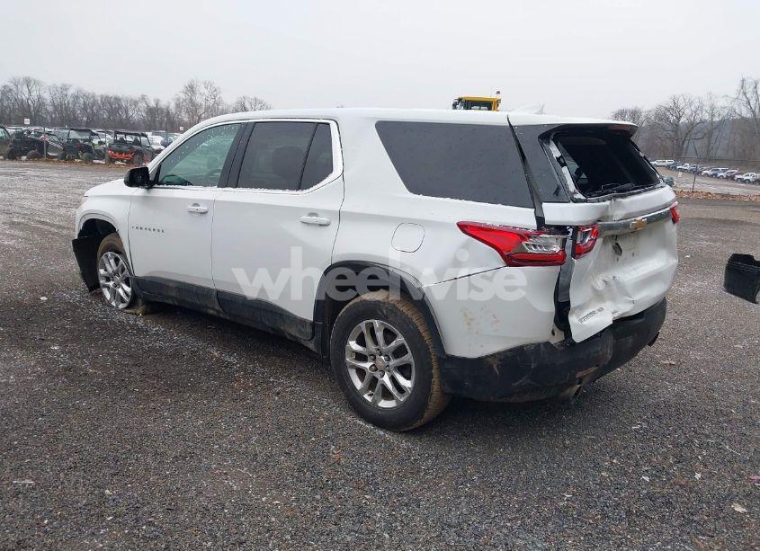 Photo 3 of 2020 Chevrolet Traverse AWD LS (VIN 1GNEVFKW5LJ182313)