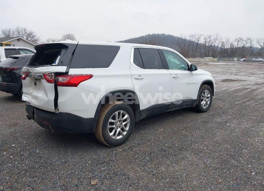 Photo 4 of 2020 Chevrolet Traverse AWD LS (VIN 1GNEVFKW5LJ182313)