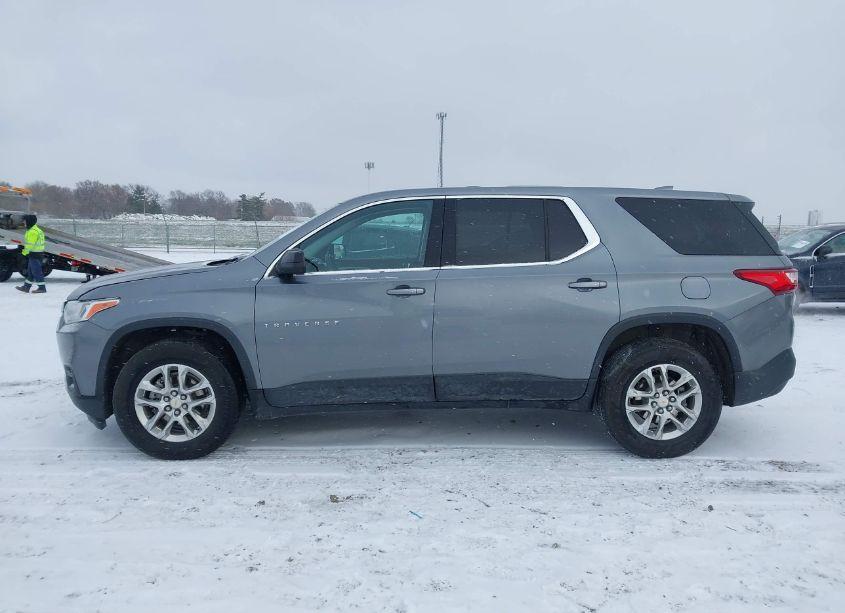 Photo 14 of 2021 Chevrolet Traverse AWD LS (VIN 1GNEVFKW5MJ136398)