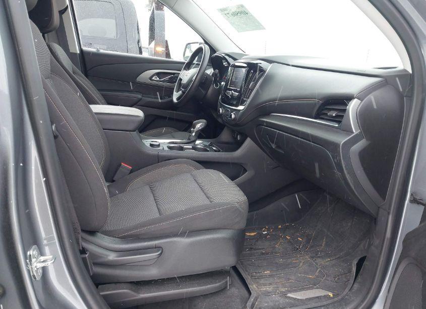 Photo 5 of 2021 Chevrolet Traverse AWD LS (VIN 1GNEVFKW5MJ136398)