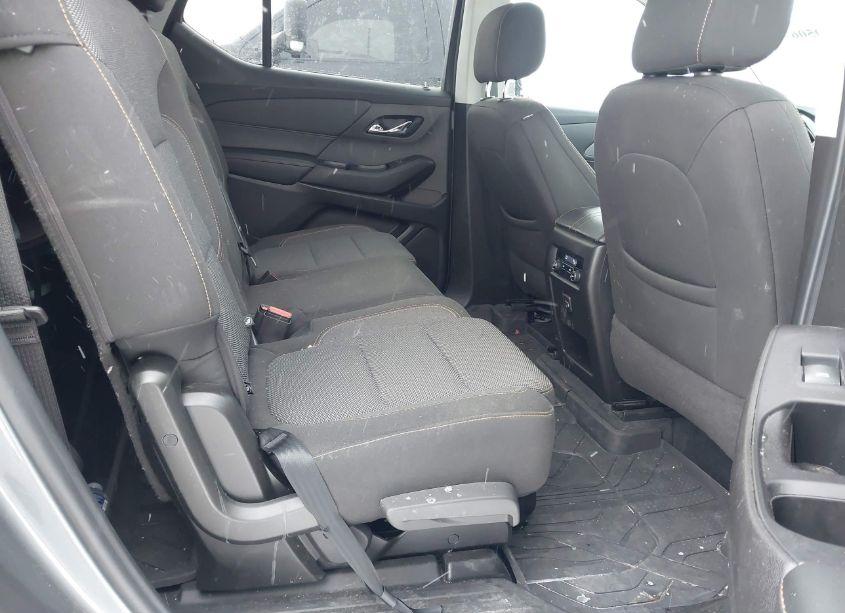 Photo 8 of 2021 Chevrolet Traverse AWD LS (VIN 1GNEVFKW5MJ136398)