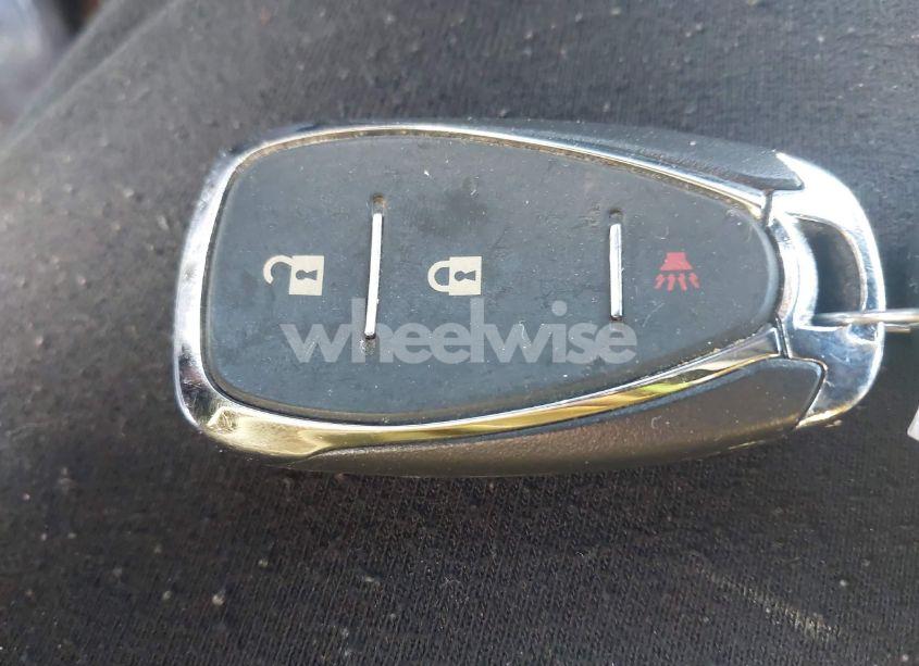 Photo 11 of 2018 Chevrolet Traverse LS (VIN 1GNEVFKW6JJ189896)