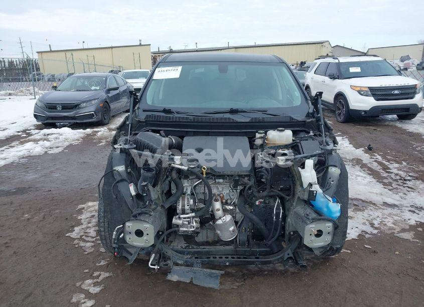 Photo 11 of 2019 Chevrolet Traverse LS (VIN 1GNEVFKW6KJ126623)