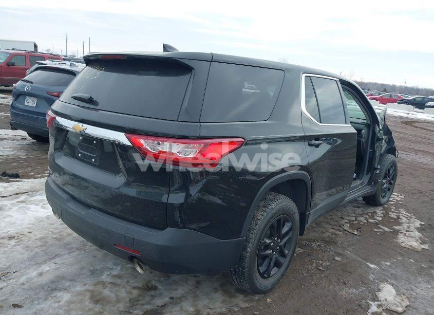 Photo 4 of 2019 Chevrolet Traverse LS (VIN 1GNEVFKW6KJ126623)