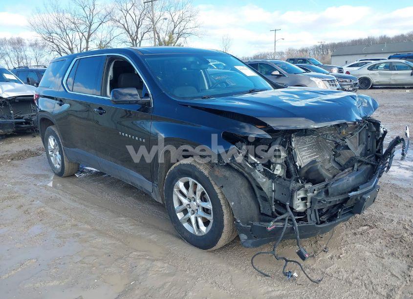 2019 Chevrolet Traverse LS (VIN 1GNEVFKW6KJ253954) main photo