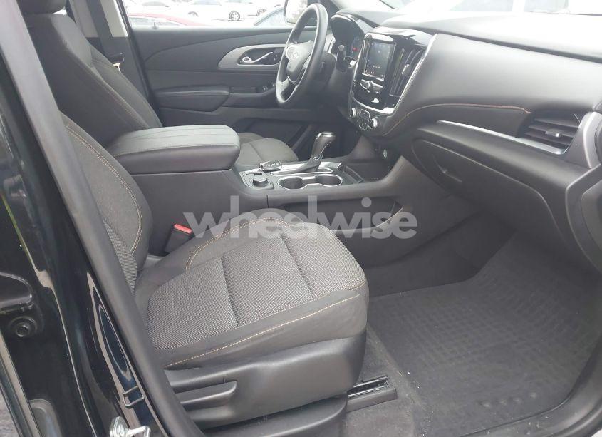 Photo 5 of 2020 Chevrolet Traverse AWD LS (VIN 1GNEVFKW7LJ114417)