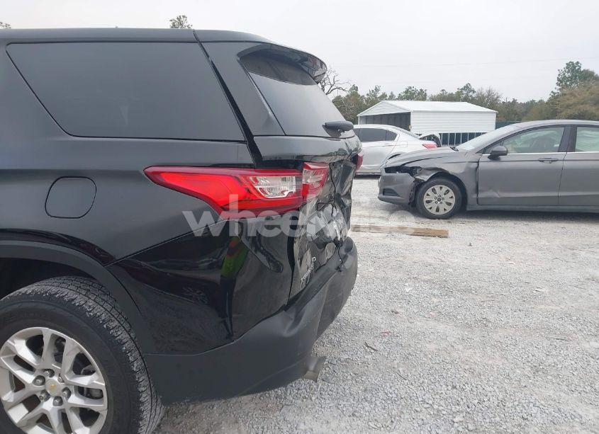 Photo 6 of 2020 Chevrolet Traverse AWD LS (VIN 1GNEVFKW7LJ114417)