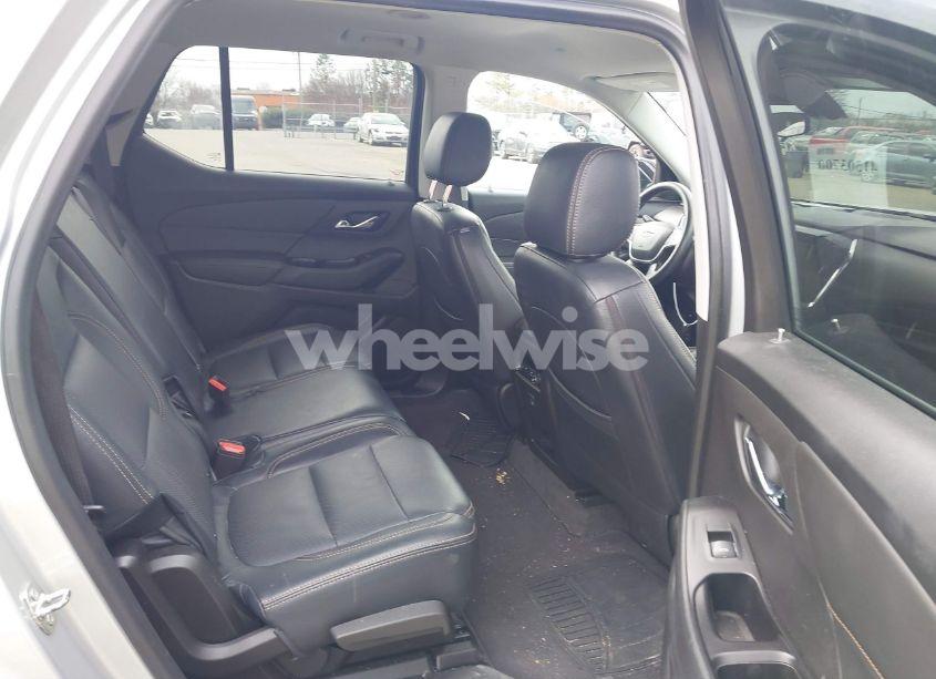 Photo 8 of 2019 Chevrolet Traverse LS (VIN 1GNEVFKW9KJ134165)