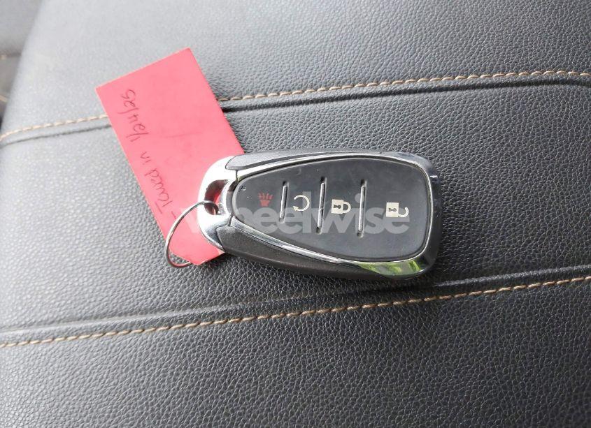 Photo 11 of 2021 Chevrolet Traverse AWD LS (VIN 1GNEVFKW9MJ238206)