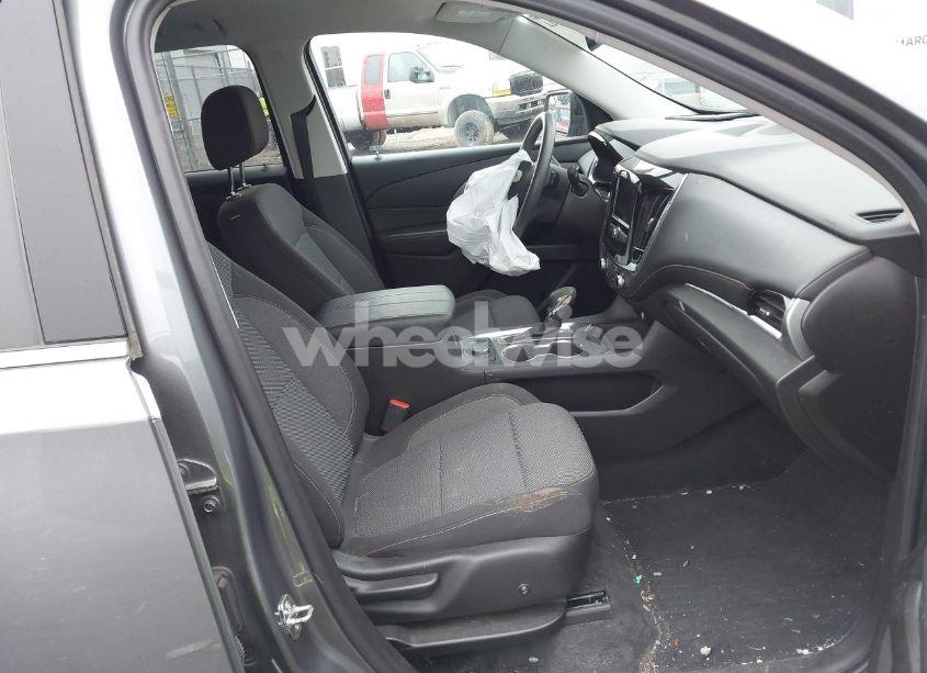 Photo 5 of 2021 Chevrolet Traverse AWD LS (VIN 1GNEVFKW9MJ238206)