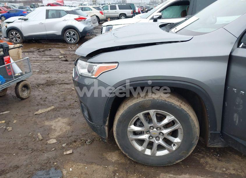 Photo 6 of 2021 Chevrolet Traverse AWD LS (VIN 1GNEVFKW9MJ238206)