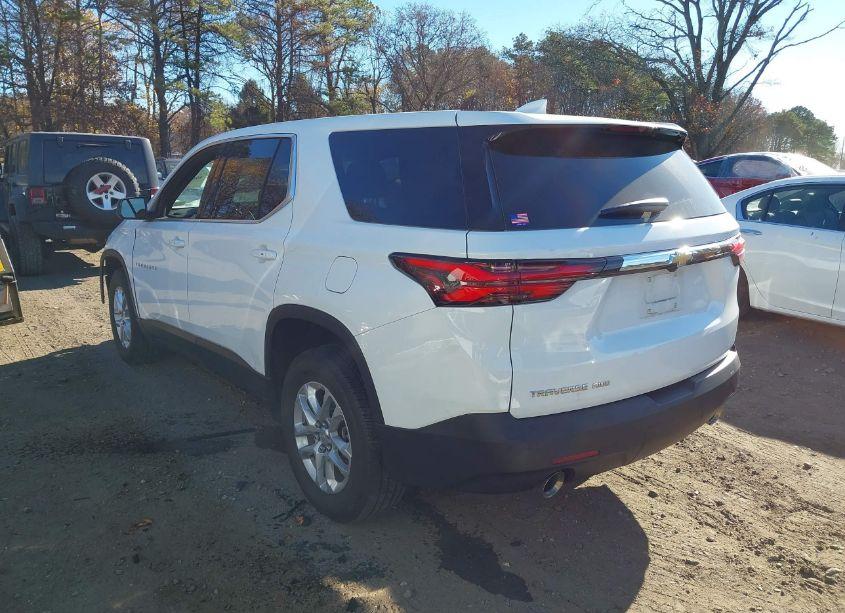 Photo 3 of 2022 Chevrolet Traverse AWD LS (VIN 1GNEVFKWXNJ192581)