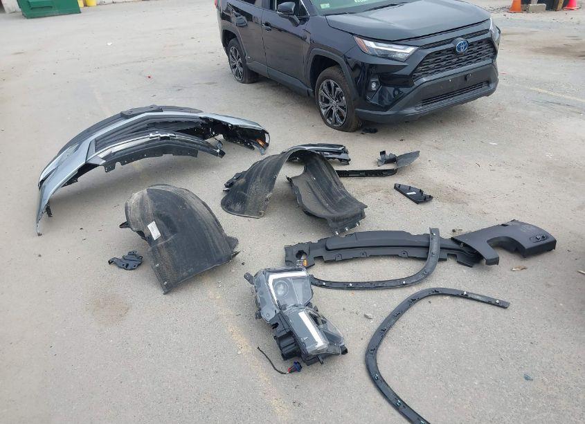 Photo 12 of 2023 Chevrolet Traverse AWD LS (VIN 1GNEVFKWXPJ216297)