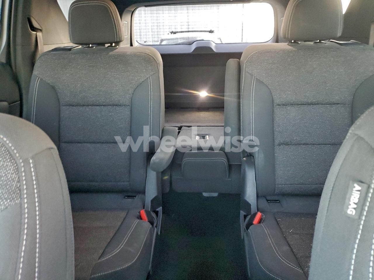 Photo 10 of 2024 CHEVROLET TRAVERSE LT (VIN 1GNEVGKS8RJ189803)