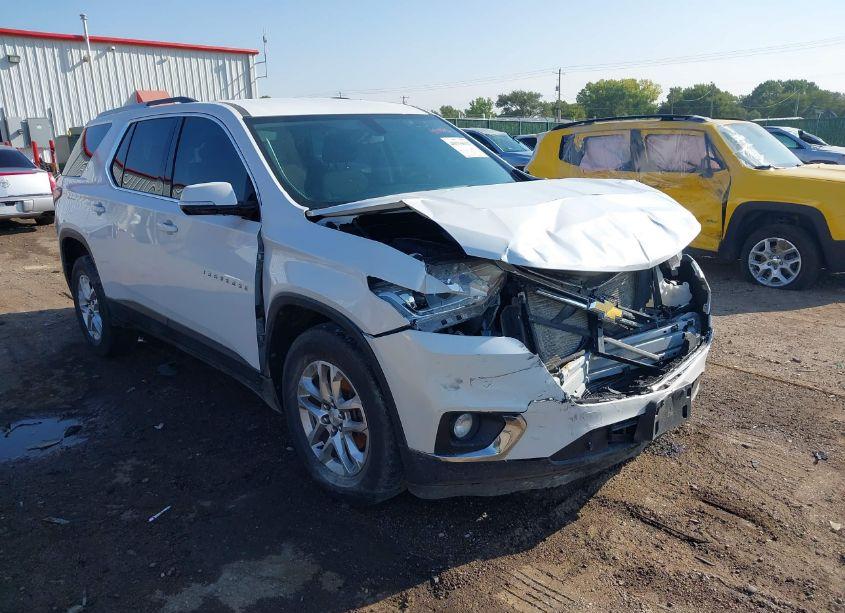 2018 Chevrolet Traverse 1LT (VIN 1GNEVGKW0JJ159492) main photo