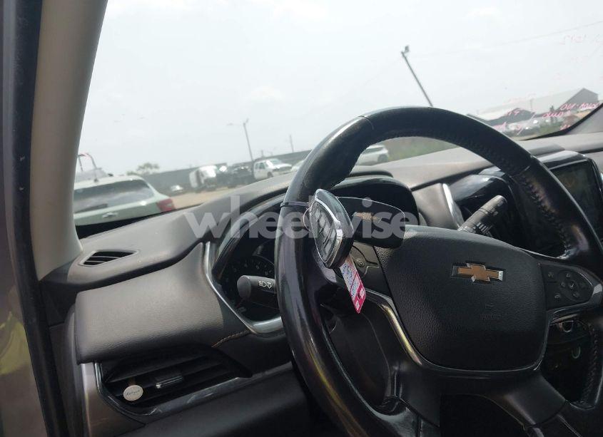 Photo 11 of 2018 Chevrolet Traverse 1LT (VIN 1GNEVGKW0JJ165812)