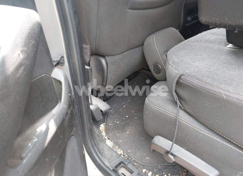 Photo 8 of 2018 Chevrolet Traverse 1LT (VIN 1GNEVGKW0JJ165812)