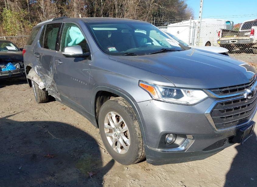 2018 Chevrolet Traverse 1LT (VIN 1GNEVGKW0JJ228343) main photo