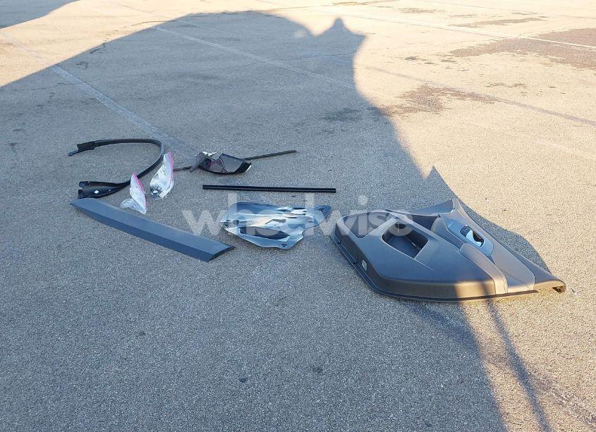 Photo 12 of 2018 Chevrolet Traverse 1LT (VIN 1GNEVGKW0JJ248835)